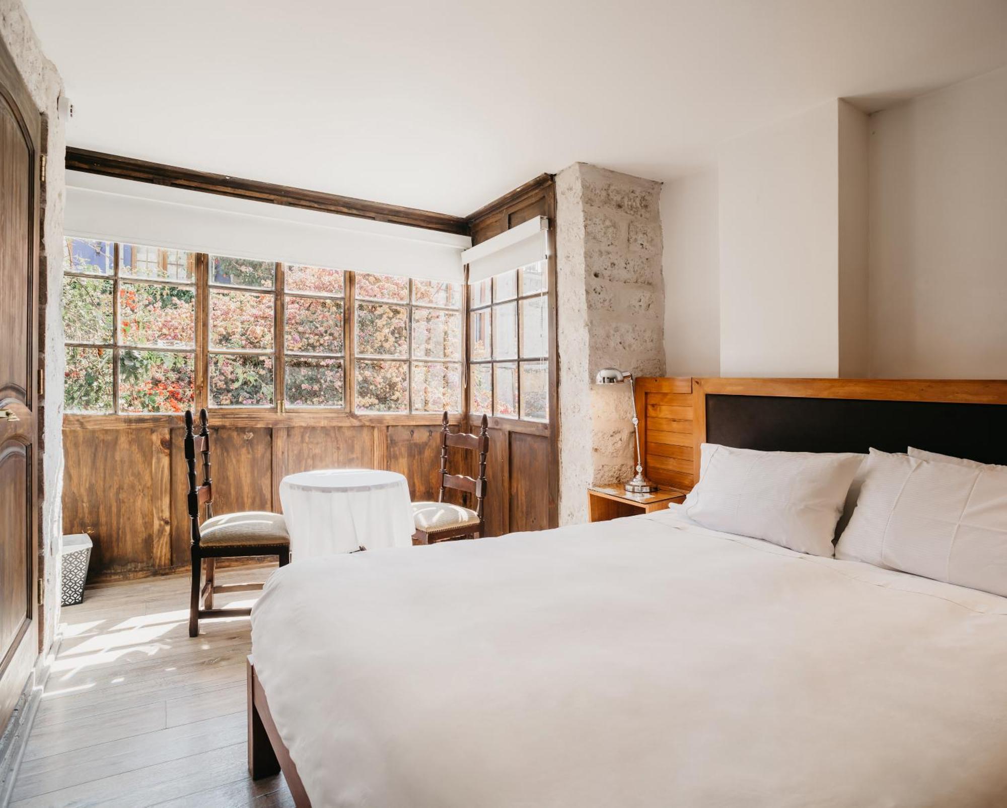 Deluxe Queen Room